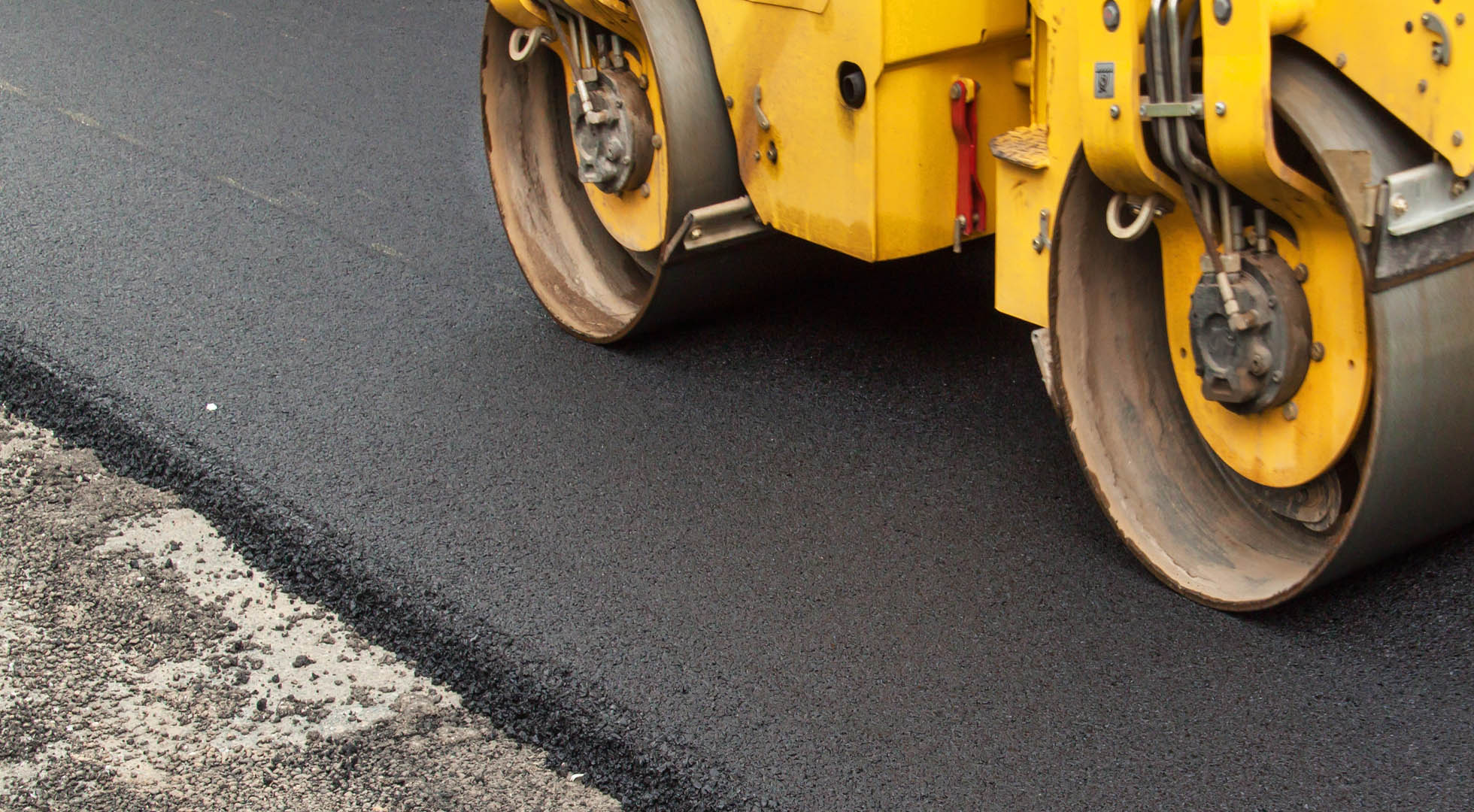 Wye Valley Surfacing, Tarmac driveways for Monmouth, Monmouthshire, Herefordshire, the Forest of Dean, Cardiff, Newport, Bristol driveways, block driveways, drop kerbs, foundations for driveways Monmouthshire, Gloucester driveways